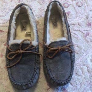 Ugg slippers size 7 great condition